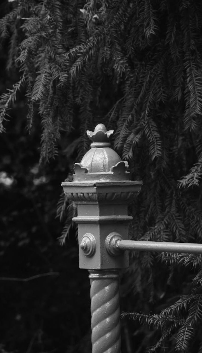 Finial